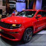Jeep Grand Cherokee SRT Red Vapor front three quarters at the 2014 Paris Motor Show