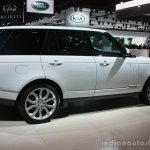 Range Rover side at the 2015 Detroit Auto Show