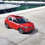 SsangYong Tivoli Red front top view Press-Image