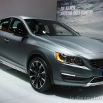 Volvo S60 Cross Country front quarter at the 2015 Detroit Auto Show