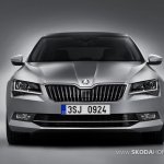 2016 Skoda Superb front view first look