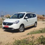 2015 Renault Lodgy Press Drive front three quarter toe in