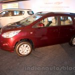 2017 Chevrolet Spin front three quarter unveiled in Delhi