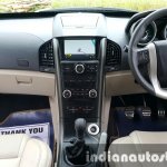 2015 Mahindra XUV500 (facelift) dashboard review