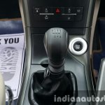 2015 Mahindra XUV500 (facelift) gearlever review