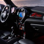 2018 MINI 3-door (facelift) interior dashboard