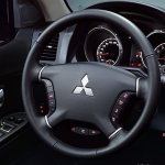 Mitsubishi Pajero Final Edition 3-door cruise control