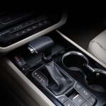 2018 Kia Carnival (facelift) gearshift lever