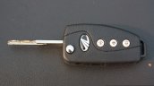Remote key of the Mahindra Centuro