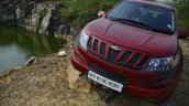 2014 Mahindra XUV500 Review grille and lights
