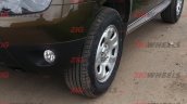 Renault Duster 4WD spied steel wheels