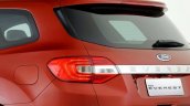 2015 Ford Endeavour taillight