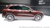 2015 Porsche Cayenne Facelift side at the 2014 Guangzhou Auto Show