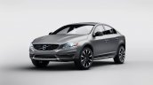 2015 Volvo S60 Cross Country front three quarters Detroit