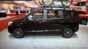 Renault Lodgy side at the 2015 Gaikindo Indonesia International Auto Show