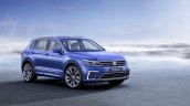 2016 VW Tiguan GTE front three quarter (1) unveiled ahead of debut