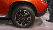 2016 Renault Duster facelift wheel Auto Expo 2016