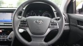 2016-hyundai-elantra-steering-wheel-review