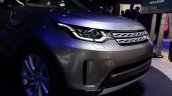 2017 Land Rover Discovery front fascia