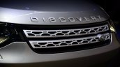2017 Land Rover Discovery grille