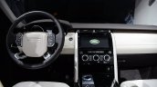 2017 Land Rover Discovery interior dashboard