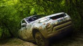 2017 Land Rover Discovery off-roading