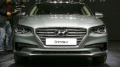 2017 Hyundai Grandeur front unveiled
