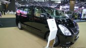 Hyundai H-1 Elite+ front three quarters right side at 2016 Thai Motor Expo