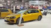 2017 VW Golf (facelift) front three quarters left side at 2017 Vienna Auto Show
