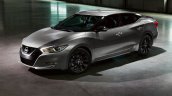 2017 Nissan Maxima SR Midnight Edition front three quarters