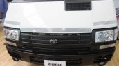 Tata Winger 15 seater front