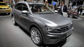 Volkswagen Tiguan Allspace front three quarters at IAA 2017