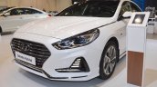 2018 Hyundai Sonata Hybrid (facelift) front three quarters left side at 2017 Dubai Motor Show