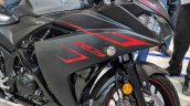 2018 Yamaha YZF-R3 Black right side fairing at 2018 Auto Expo