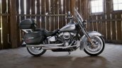 Harley-Davidson Deluxe press with accessories