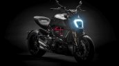2019 Ducati Diavel S Studio Shots Black Headlight