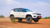 Jeep Compass Revoew Images Action Jump