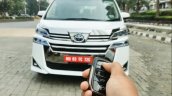 Toyota Vellfire Front Face Grille Shot