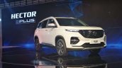 Mg Hector Plus Front Three Quarters Right Side Aut