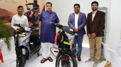 Nitin Gadkari Inaugurates New PURE EV Showroom in Nagpur