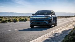 Jeep Expands Line-up at Brussels Motor Show with New Compass, Avenger and Wagoneer S