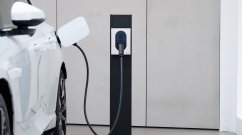 Polestar Partners with Zaptec for Premium Home Charging Solutions in Europe