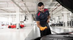 Why Choose Audi Authorised Service Centres for Your Audi's Care