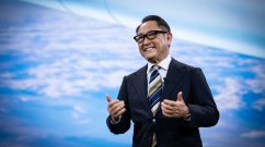 Akio Toyoda Honored with 2025 Industry Leadership Award by SAE