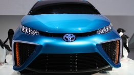 Report - Toyota wants cost of fuel cells brought down, targets sale of 5k-10k FCVs in 2015