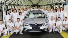 Czech Republic - Skoda's Kvasiny plant ends 2013 on a high, rolls out 500,000th Superb