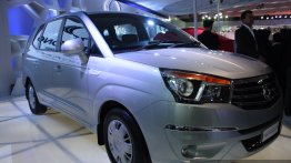 Auto Expo Live - Ssangyong Rodius MPV & Rexton 2.0L variant unveiled