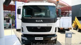 Tata Motors to launch 100 new commercial vehicles by 2018 - Report