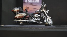 IAB Retrospect - Harley Davidson CVO Limited & Street Glide Special, 2015 BMW X5 M, X6 M, Mercedes S Class Pullman, Peugeot Exalt