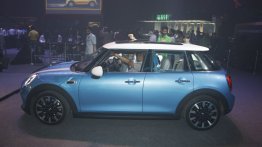 IAB Report - 2014 Mini 5-door launched at INR 35.2 lakhs [Images Updated]